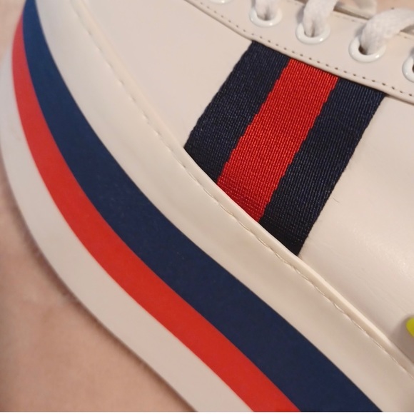 Gucci Peggy Platforms - Picture 7 of 8